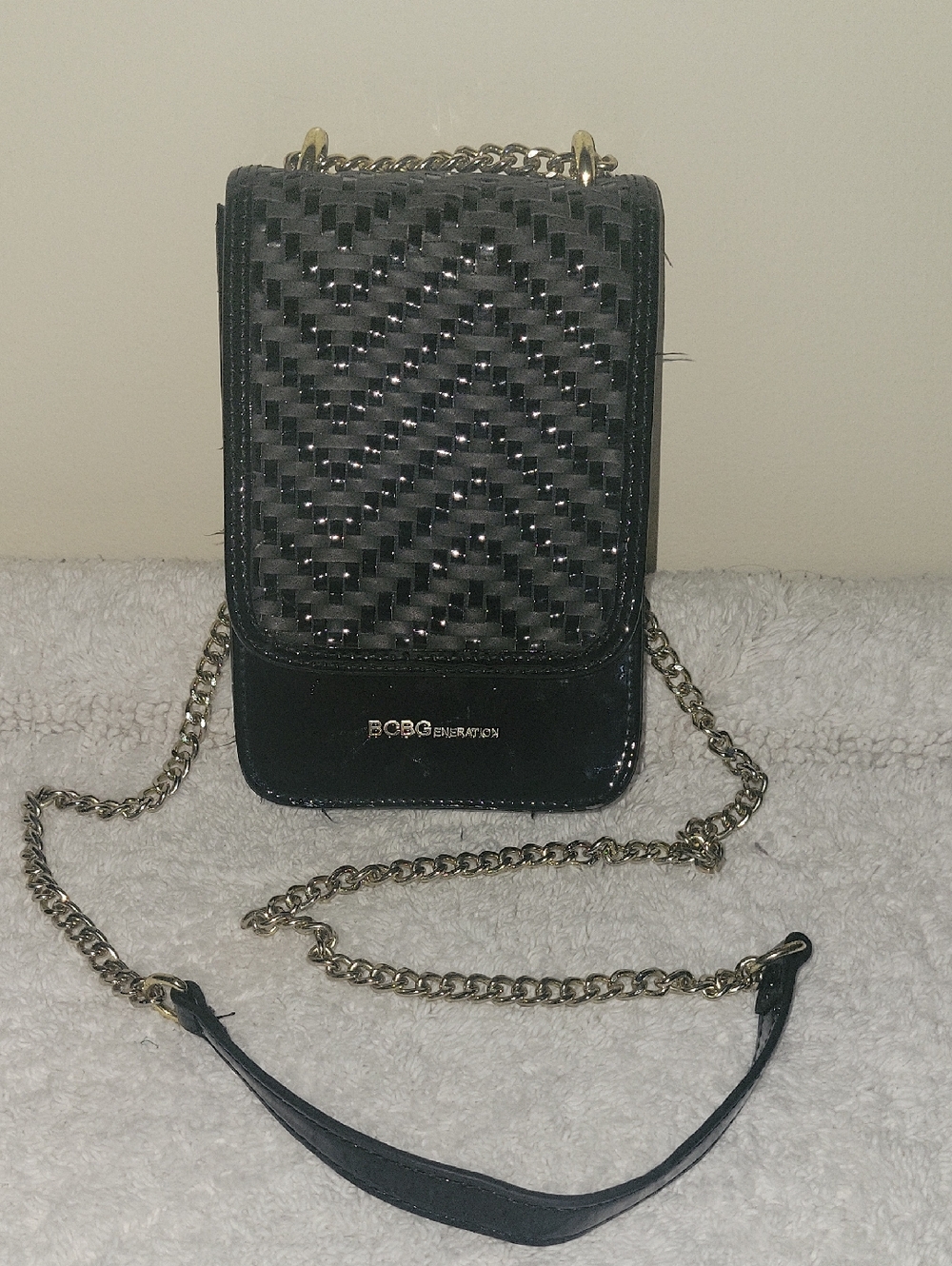 BCBGeneration Black Woven Mini Crossbody Phone Bag with Chain Strap